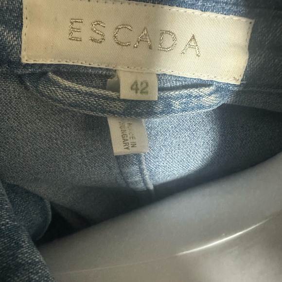 Escada Light Blue Denim Jacket with Embroidered Details 42 XL - Picture 8 of 9
